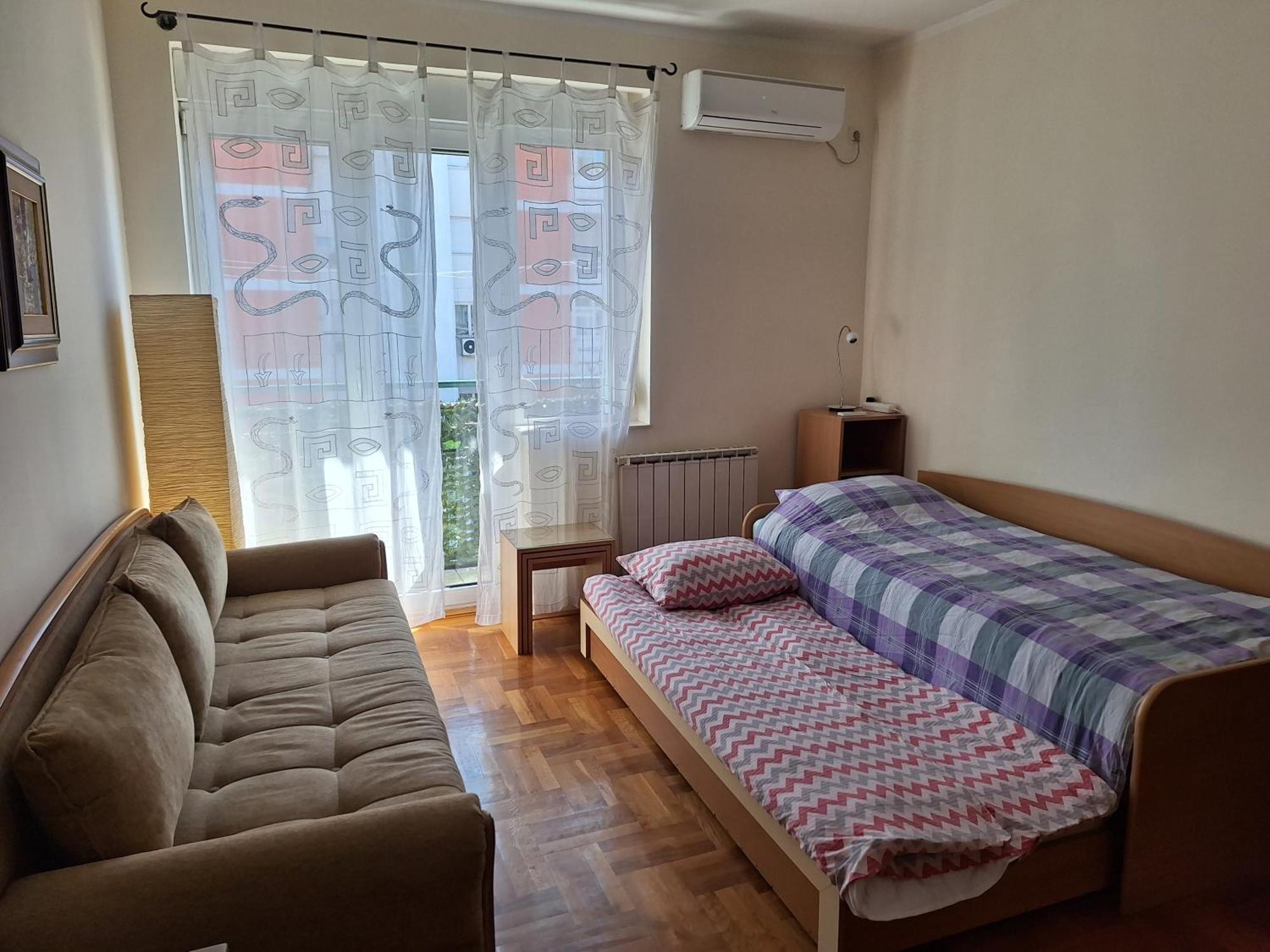 Apartment Music-Center, In The Center Of Podgorica Kültér fotó